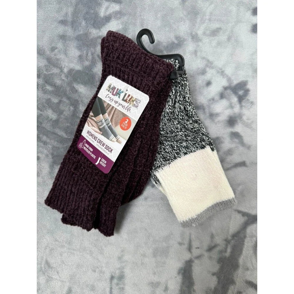 Muk Luk Women’s  2 Pair Pack Crew Height Socks size 6-11 Plum